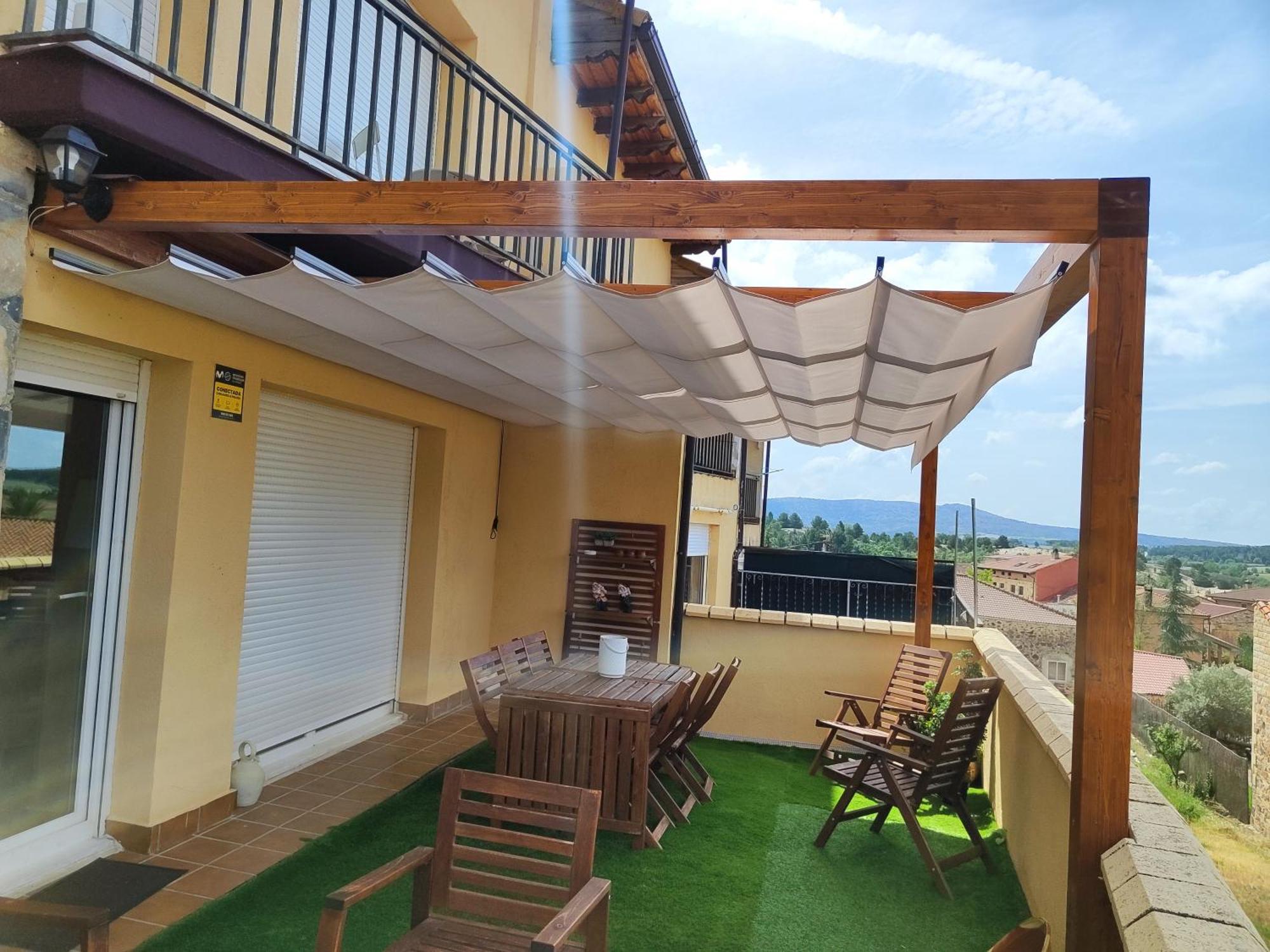 La Casa De Fuentetoba Villa Luaran gambar